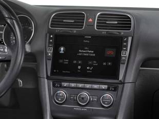 Штатное головное устройство Alpine X901D-G6 для Golf 6